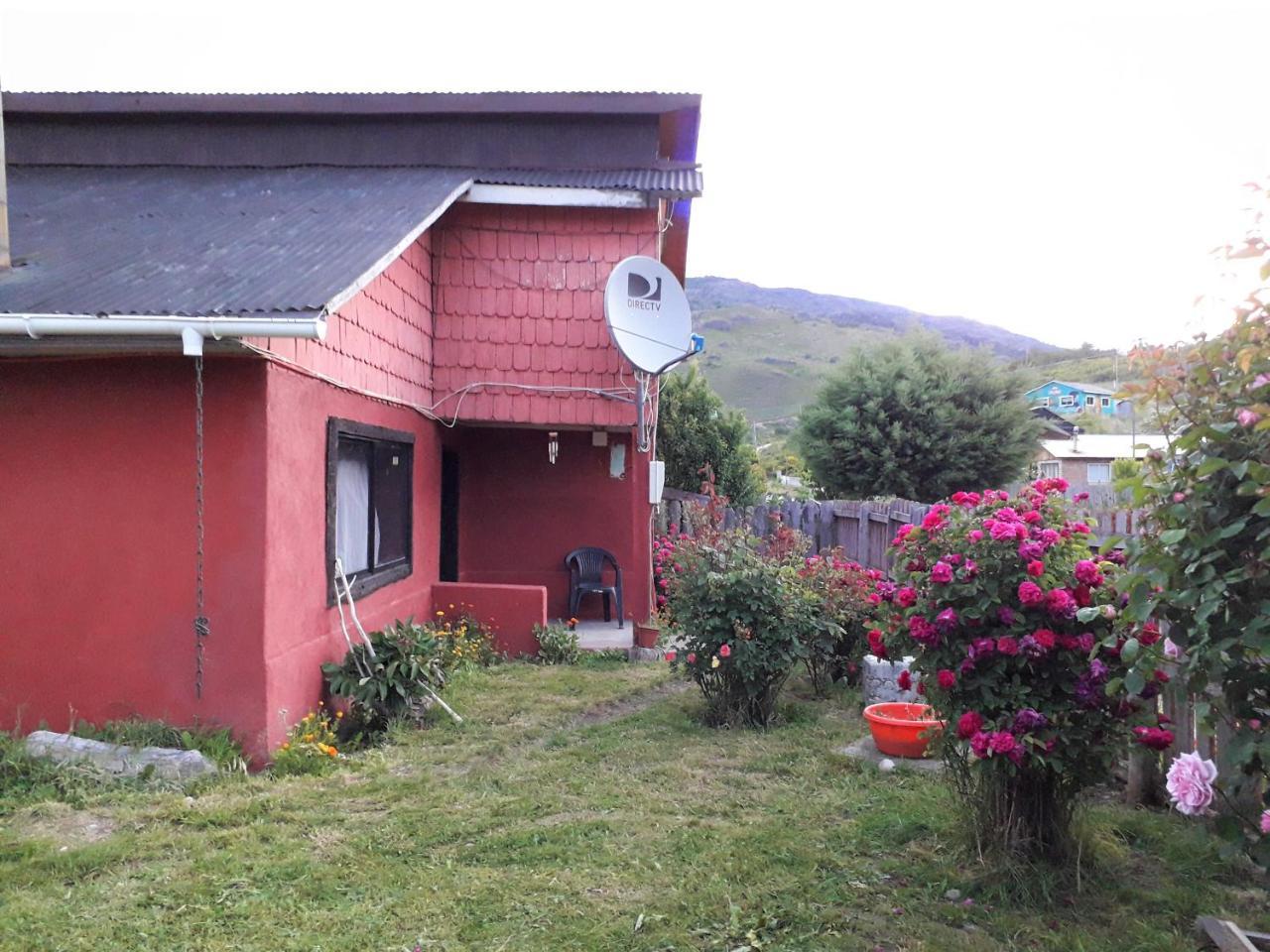 Hostal Y Cabanas Peumayen Puerto Guadal Bagian luar foto