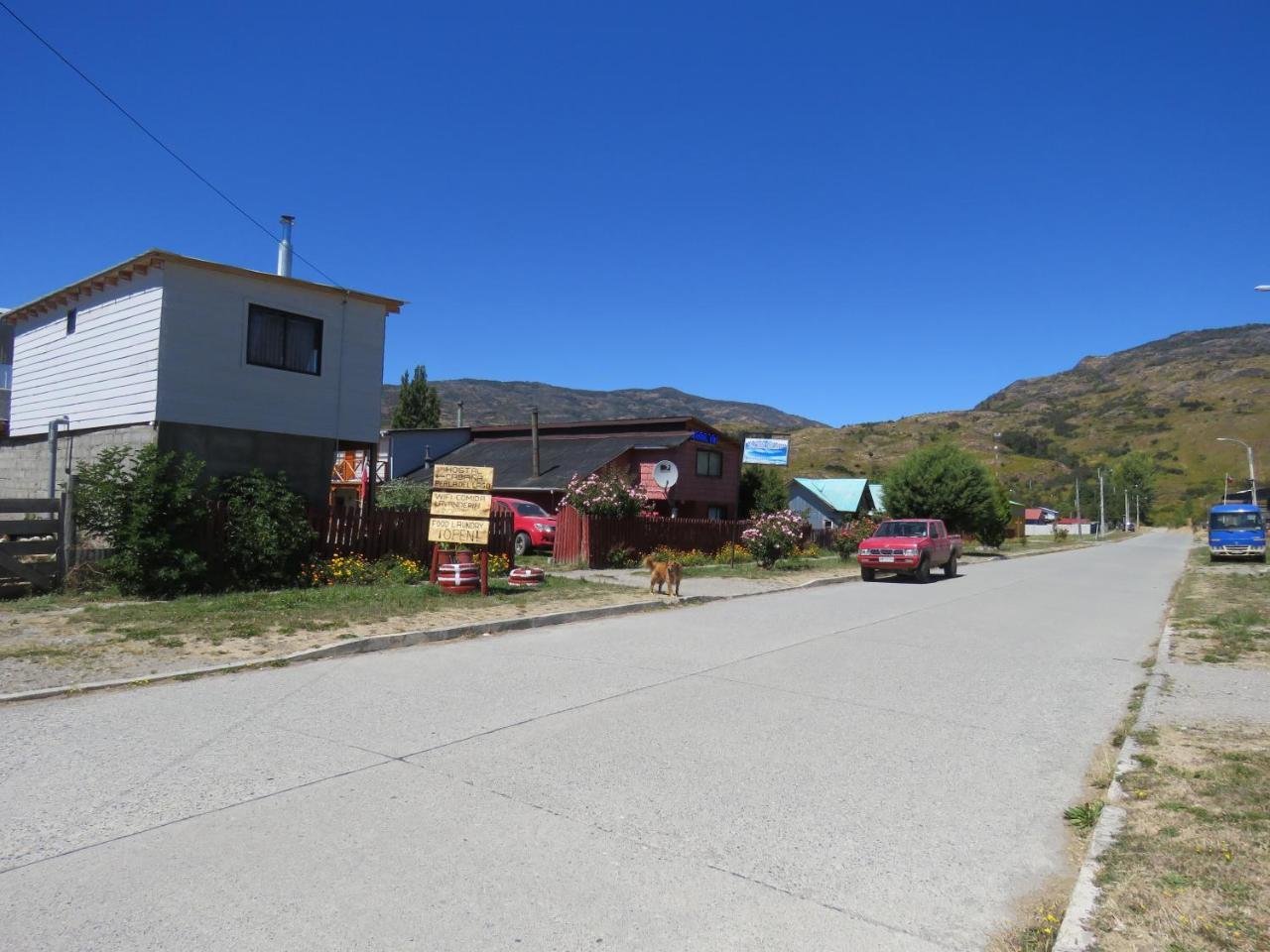 Hostal Y Cabanas Peumayen Puerto Guadal Bagian luar foto